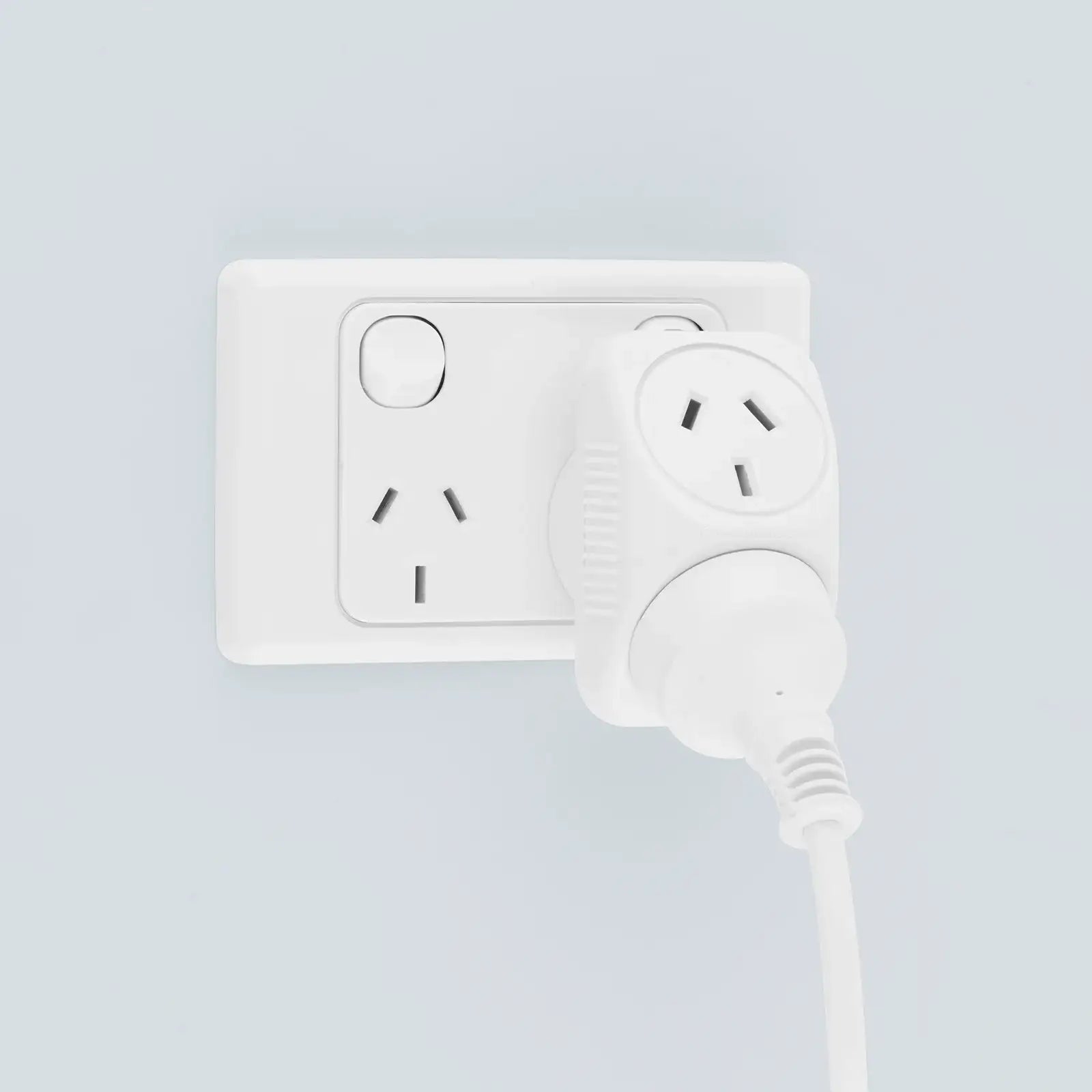 Triangular double adaptor for two appliances – Arlec space-saving plug