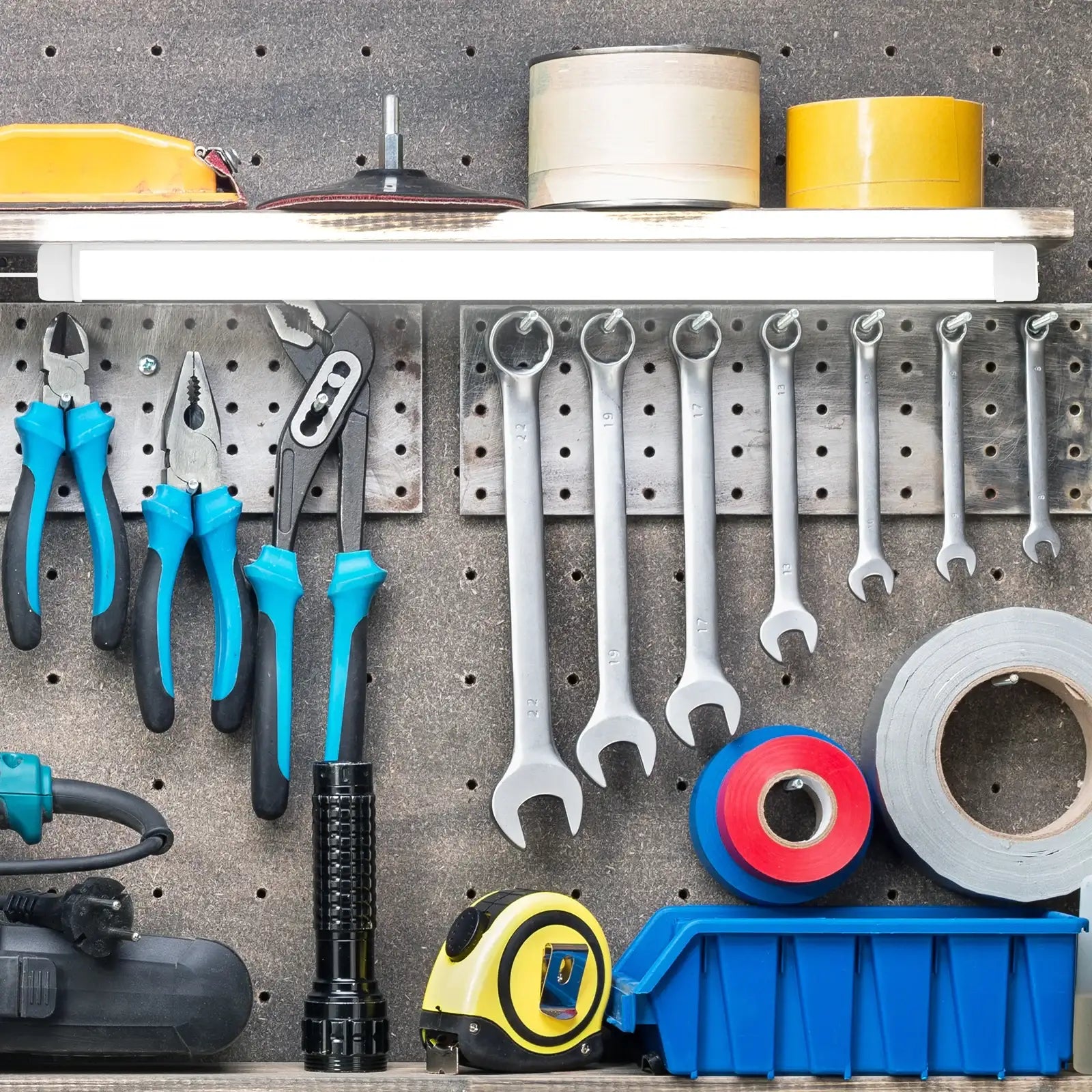 Arlec 120cm IP20 LED batten – DIY multi-power & tri-colour indoor light for home or office use