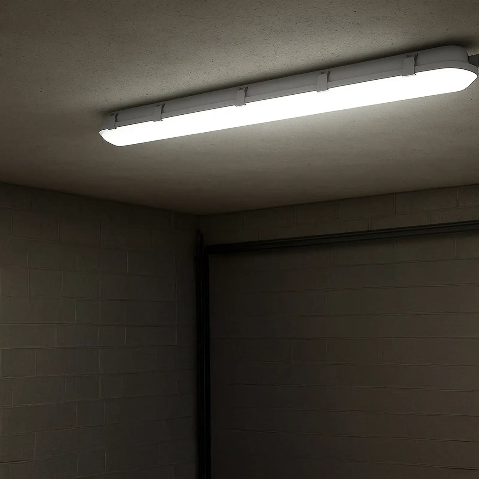 120cm tri-colour LED batten – Arlec IP65 waterproof and impact-resistant lighting