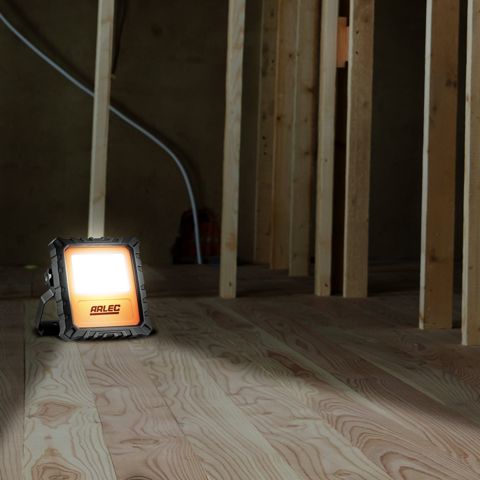 20W rechargeable LED work light with 1400 lumens, USB charger, portable