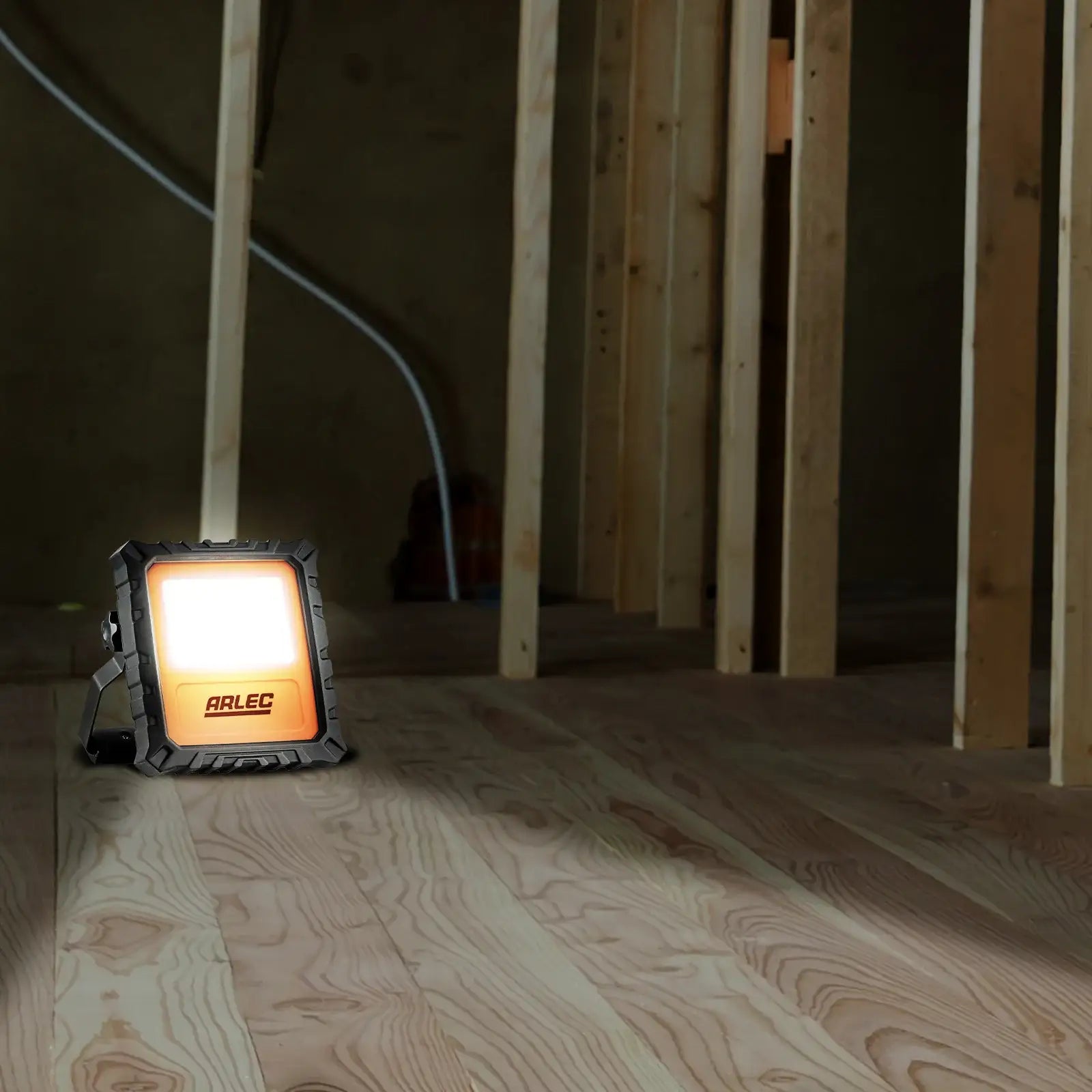 20W rechargeable LED work light with 1400 lumens, USB charger, portable