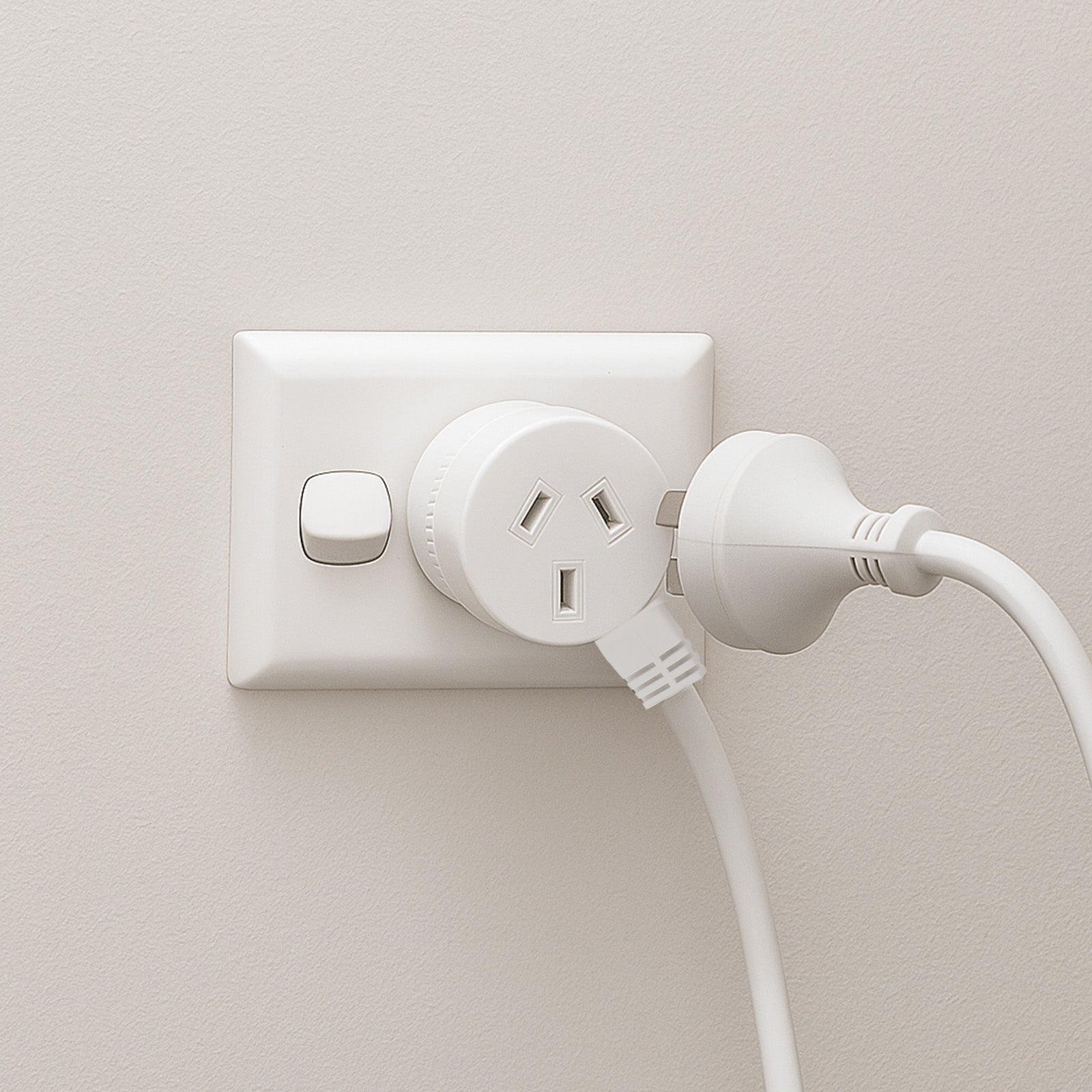 Arlec 2m White Piggy Back Extension Lead - piggyback extension lead, white extension cord, compact powerboard