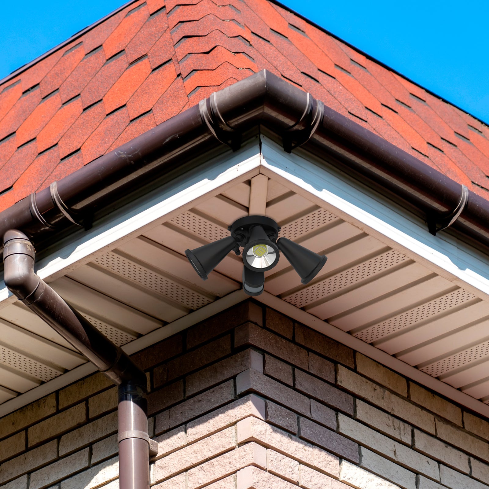 Arlec 30W triple head LED floodlight – 2700 lumens motion sensor security light with adjustable heads and IP54 rating