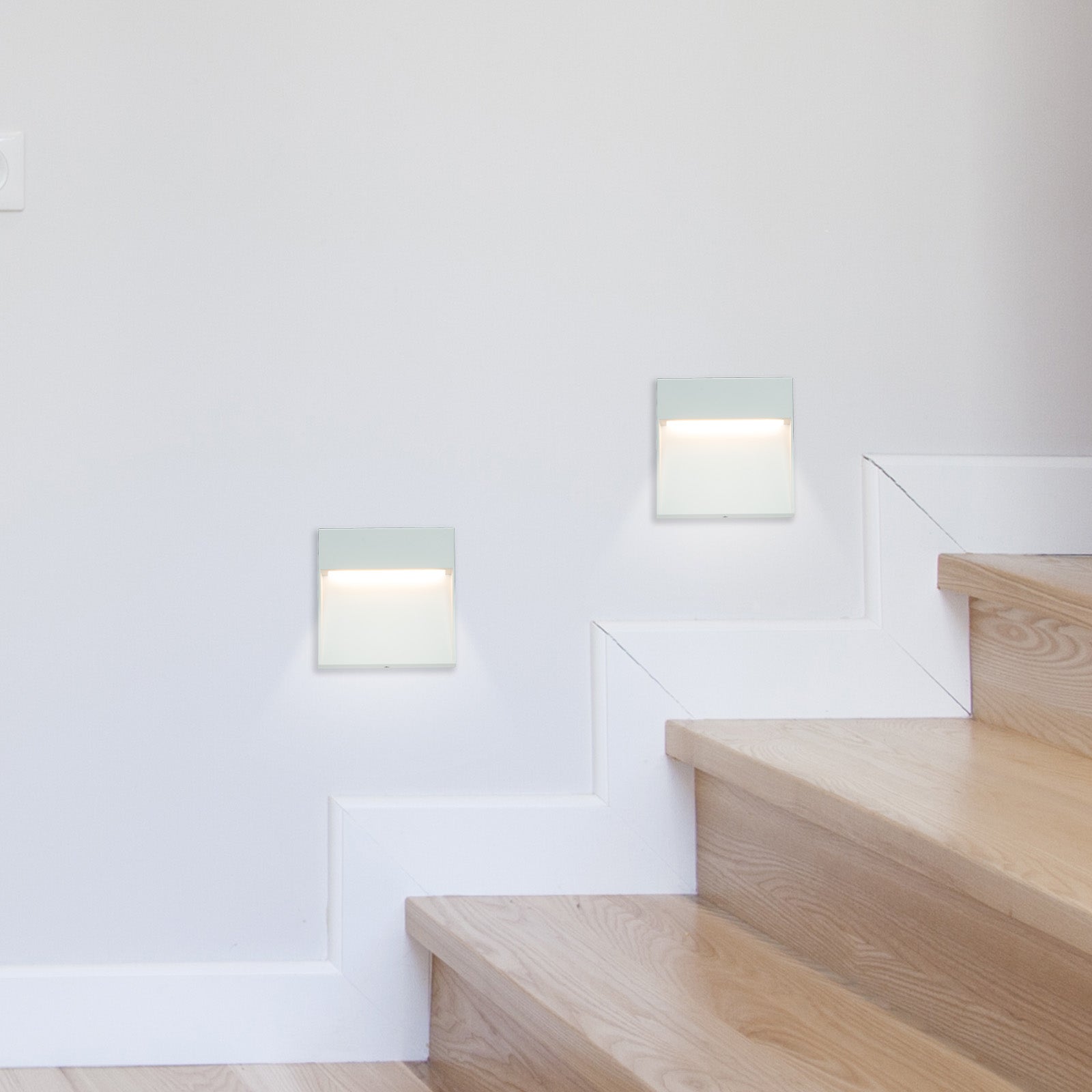 Arlec 4W white square CCT LED step light – exterior wall lighting solution