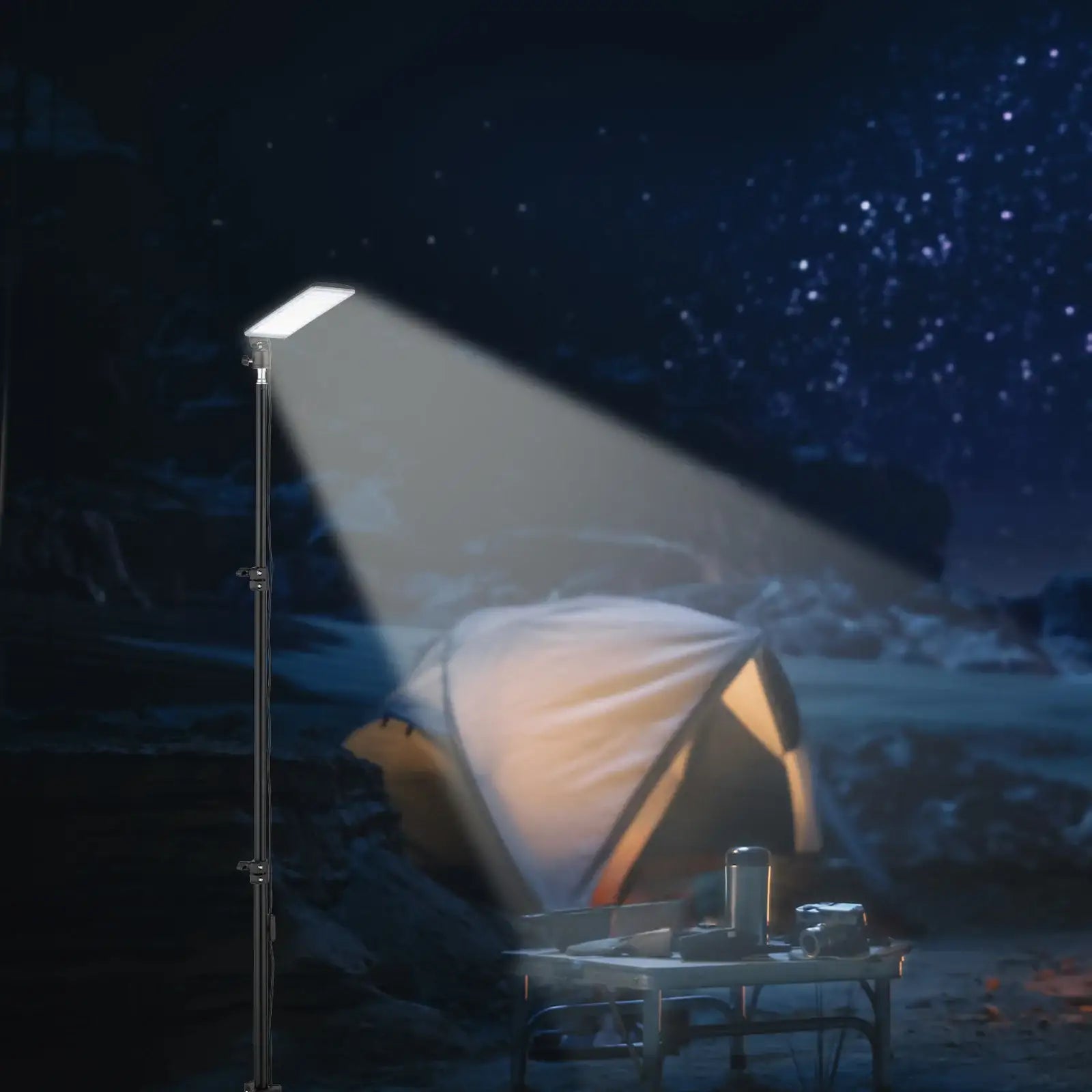 USB-powered utility work light with tripod, 650 lumens, adjustable LED head