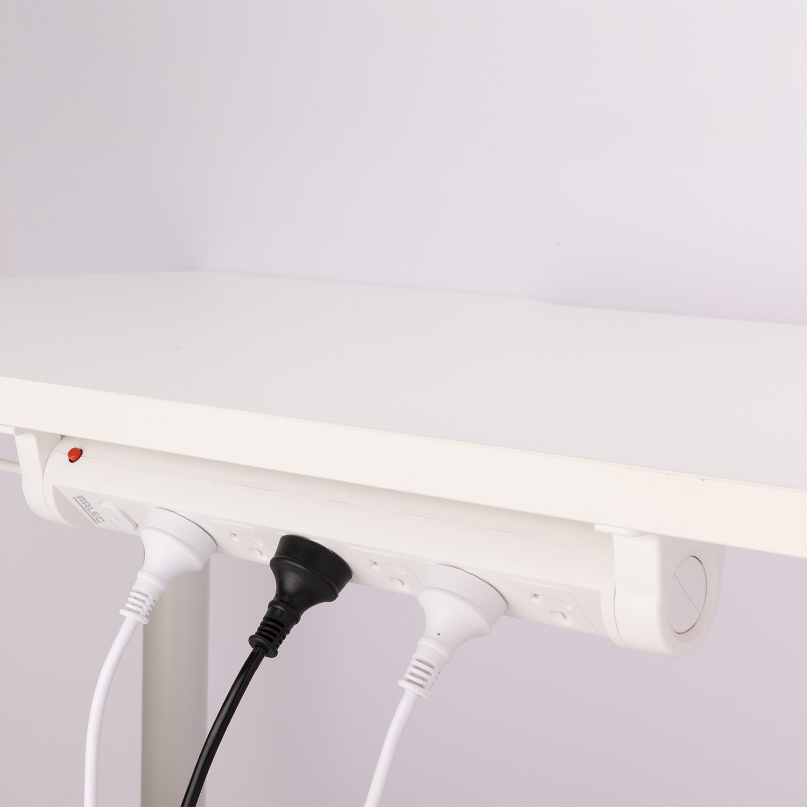 Arlec 6 Outlet Rotatable Powerboard with Surge Protection – rotating extension board with surge protection and 6 outlets