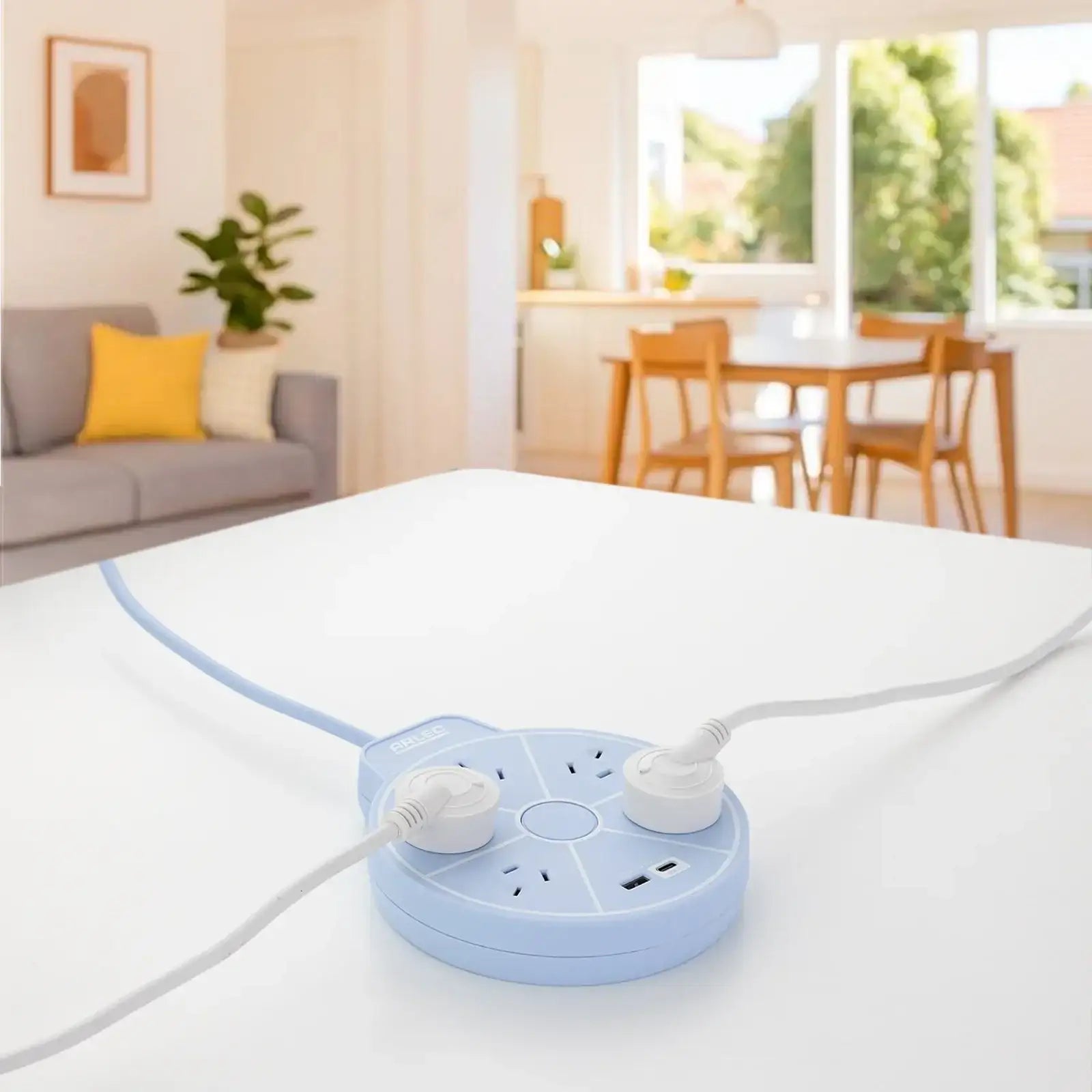 5 outlet round powerboard with USBs – blue – circular design extension board with USB charging