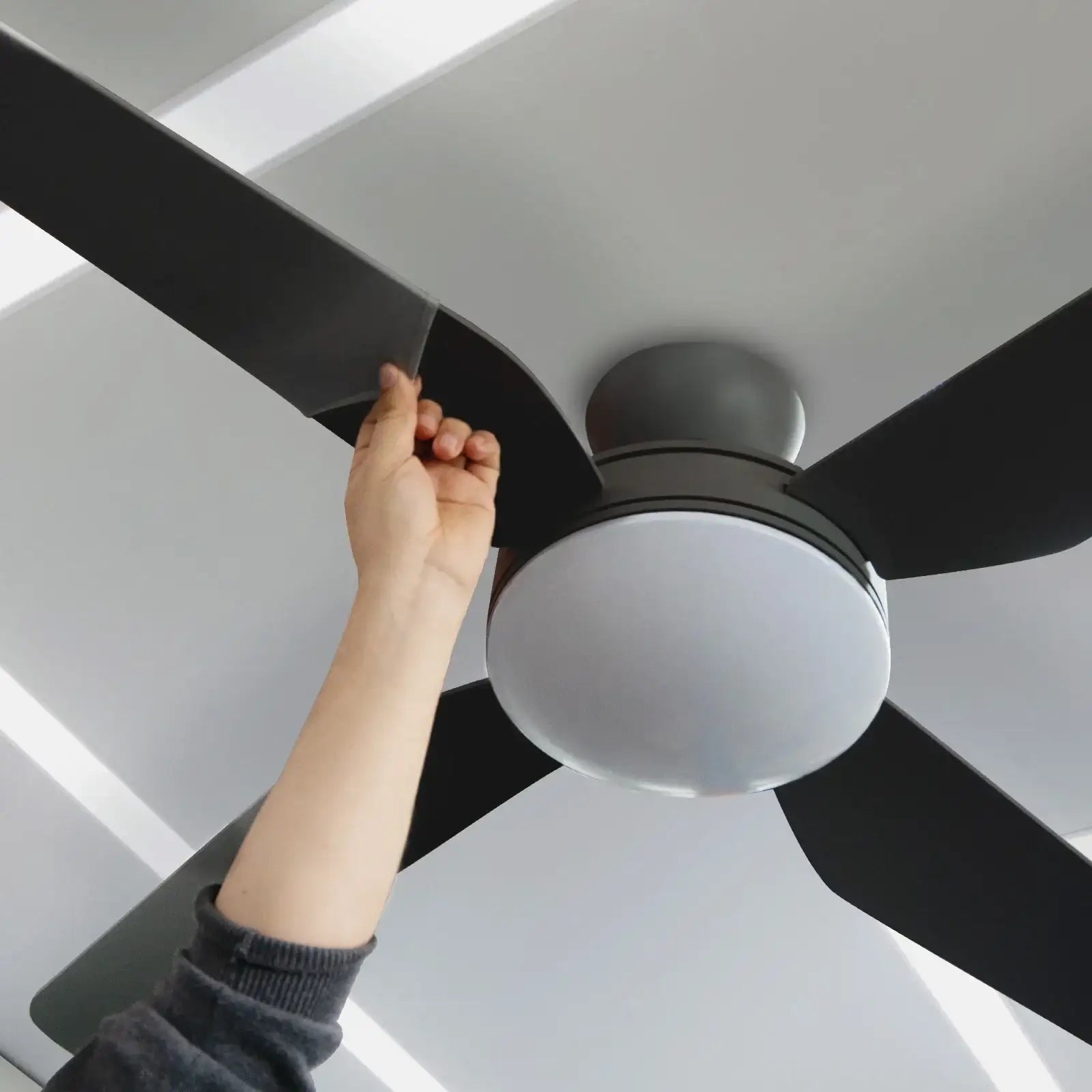 arlec ceiling fan sleeve 4 pack – dust-proof fan blade covers; washable fan blade protectors; keep ceiling fans clean effortlessly