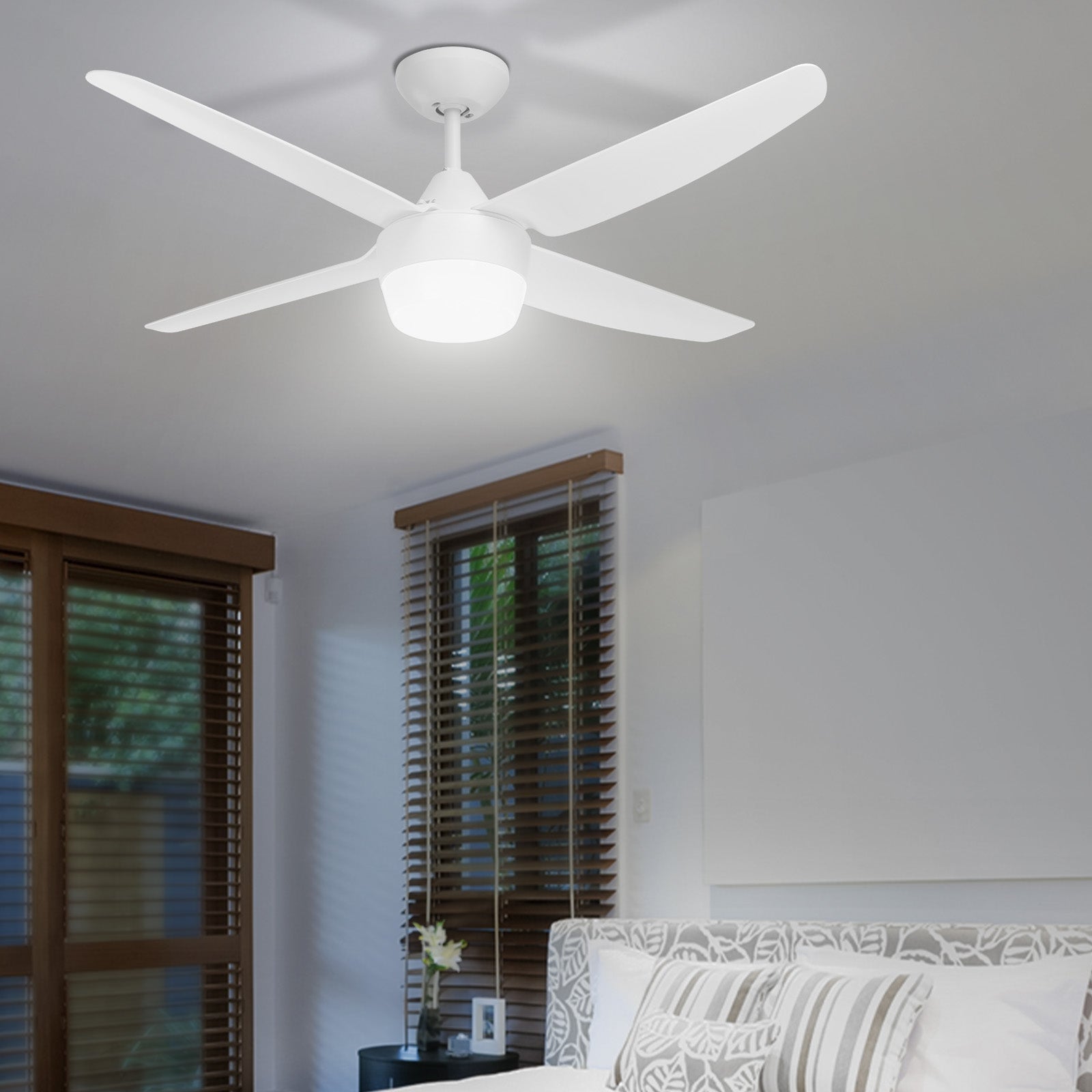 arlec 120cm chicago fan with light – ac motor ceiling fan; white 4 blade fan with clipper light; classic design with 3 speed control