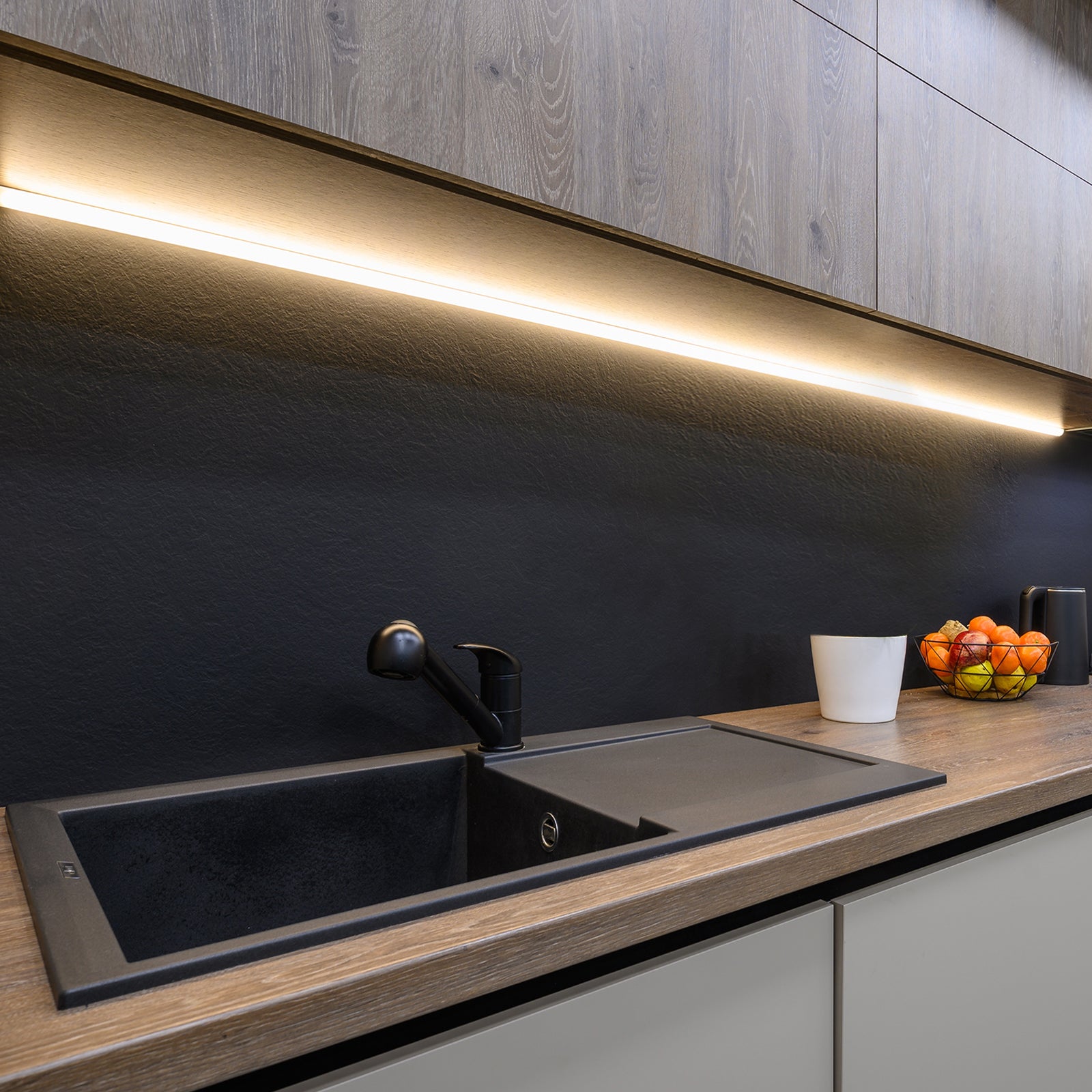 Arlec Grid Connect 87cm smart linkable LED bar light – app-controlled CCT light with Alexa and Google Home