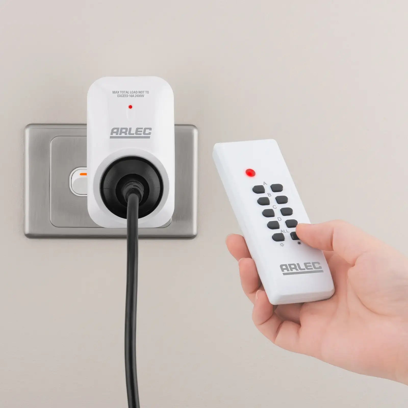 Wireless remote power outlet for energy saving – Arlec 30m range