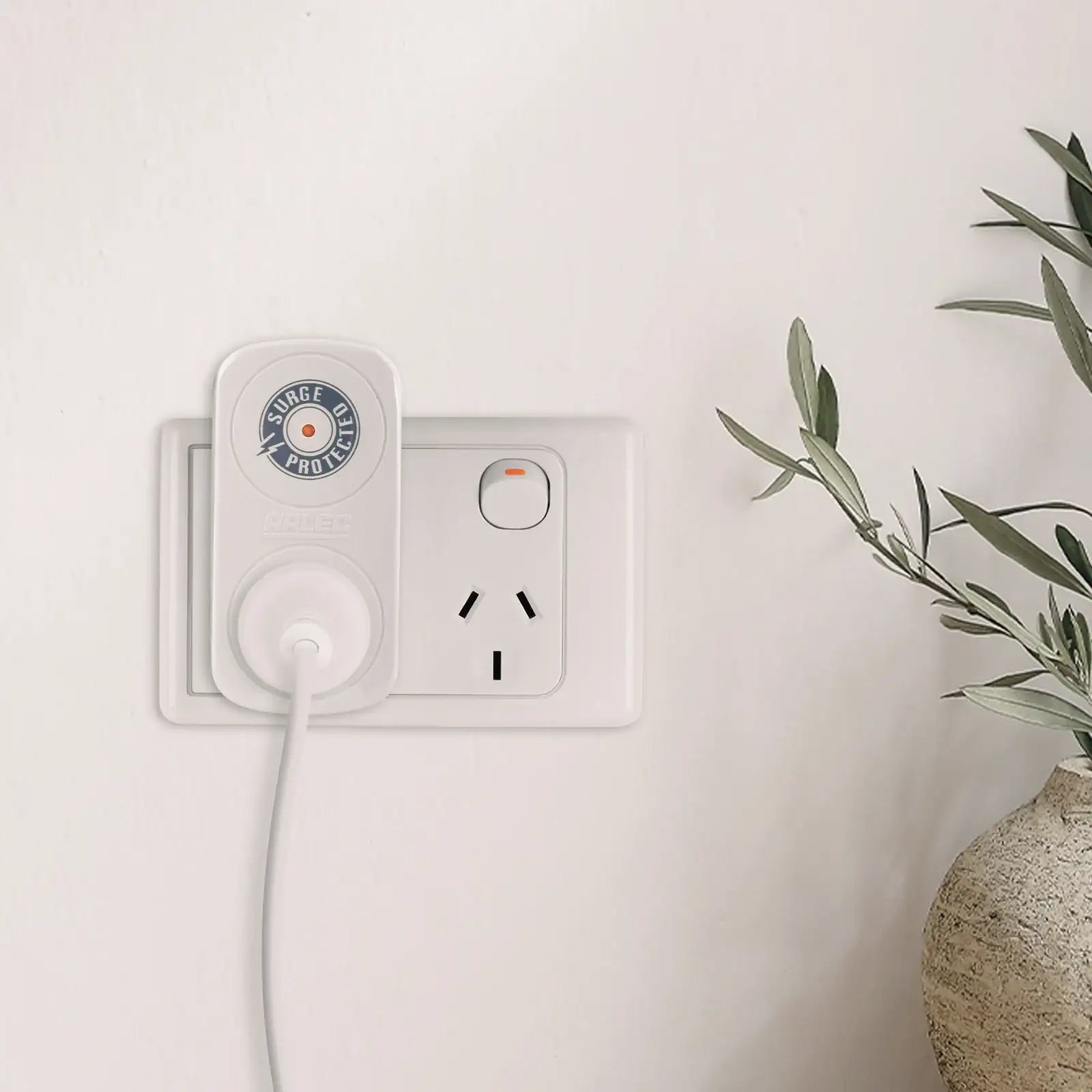 Plug-in surge protector for home electronics – Arlec safety power adaptor
