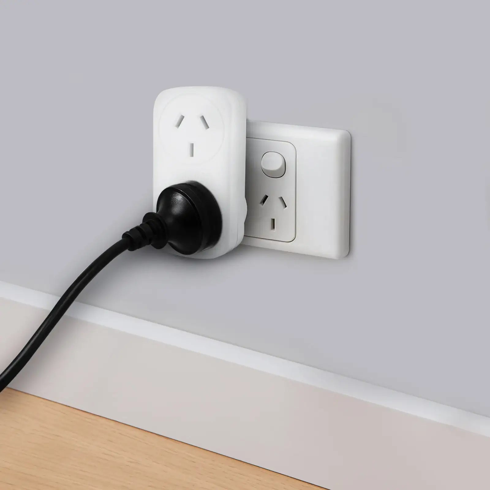 Double power adaptor for two devices – Arlec compact wall plug