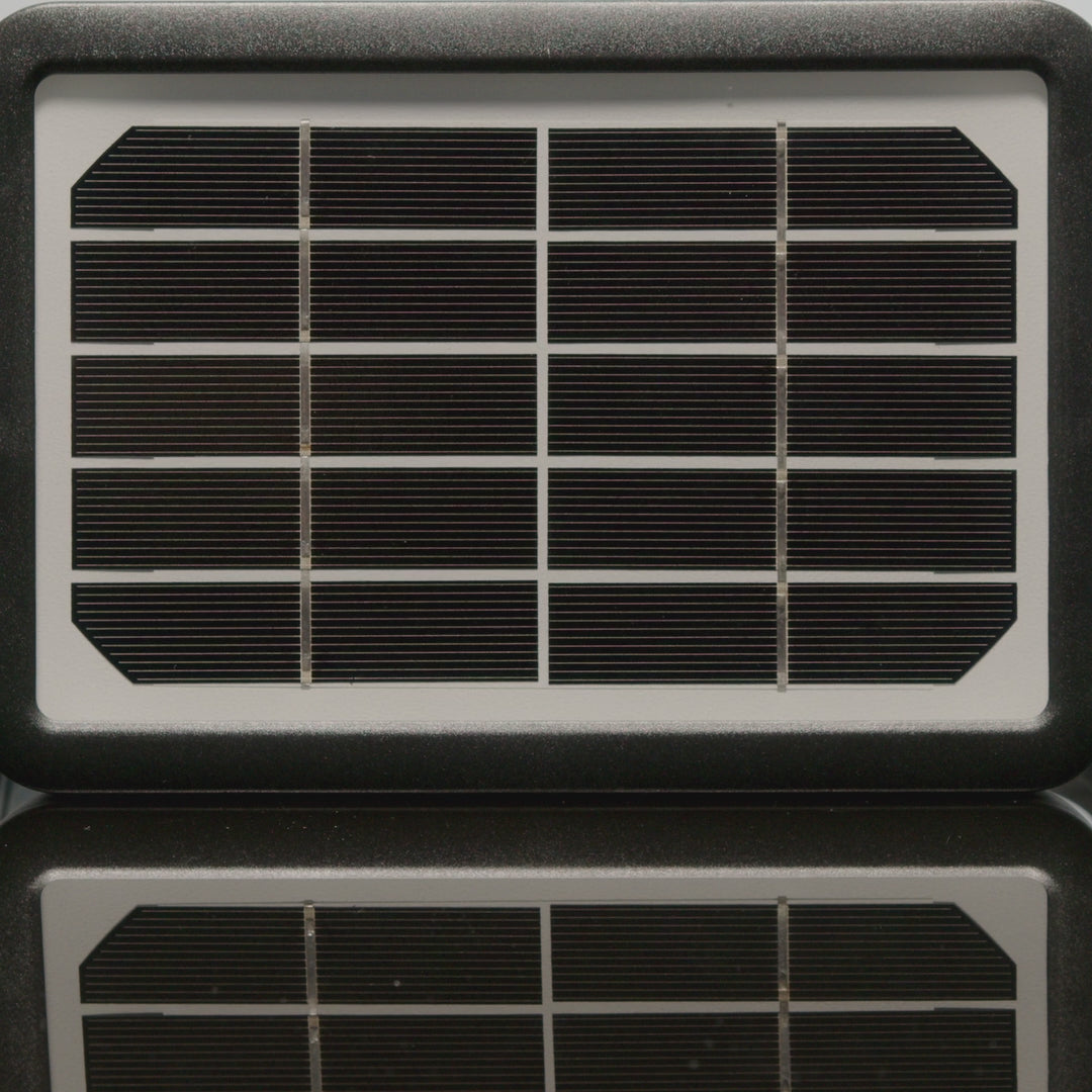 Arlec 7W integrated solar sensor LED floodlight – energy-efficient outdoor security lighting