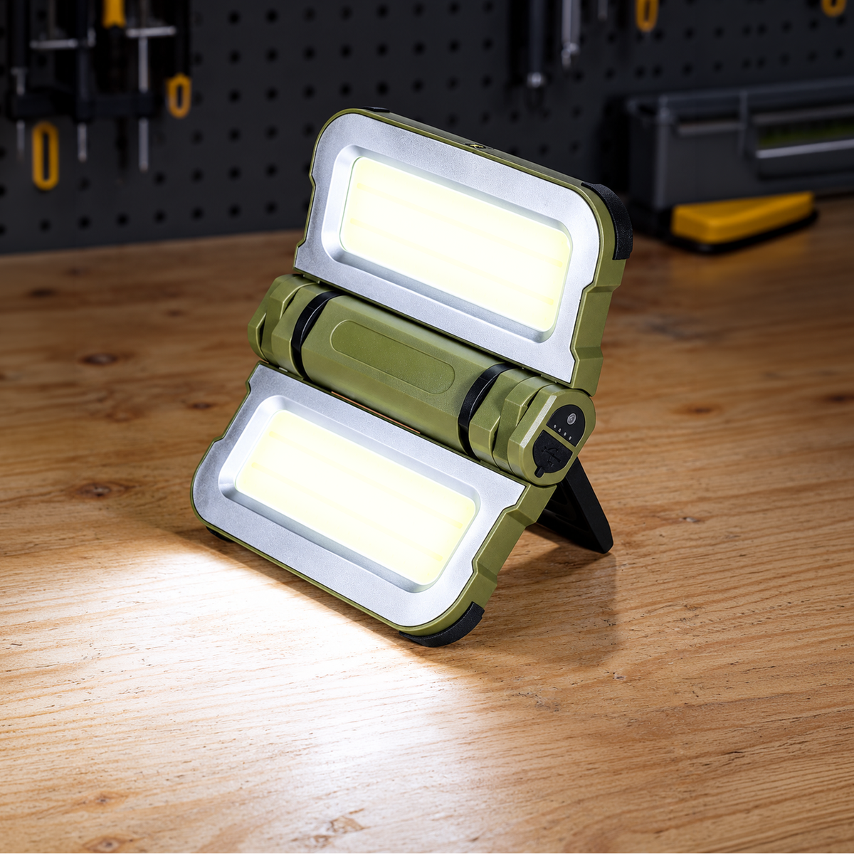 Arlec 20W 2000lm Rechargeable LED Bat Worklight