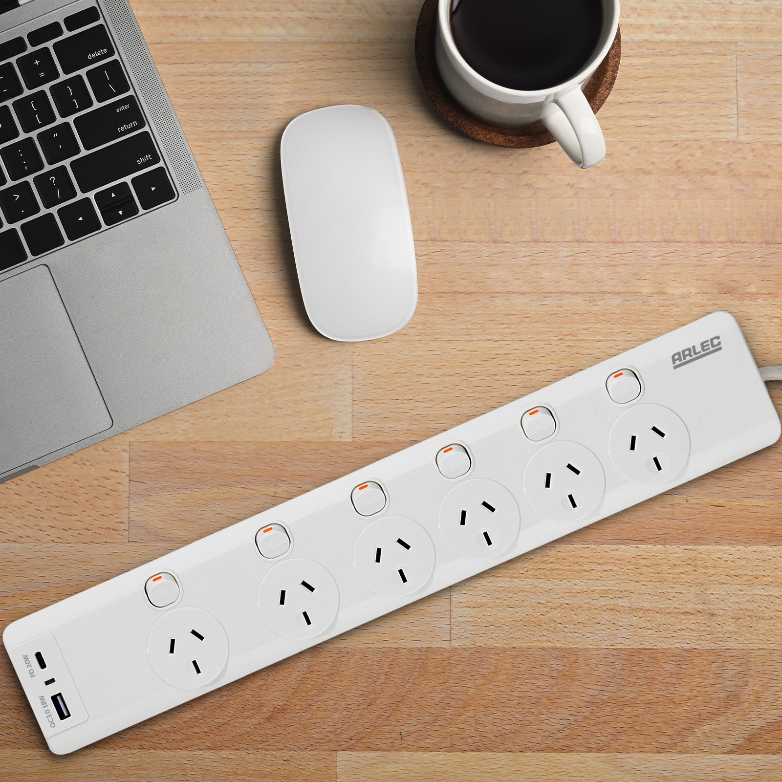 Arlec 6 Outlet Surge Protected Powerboard with PD20W Rapid Charging USBs - USB fast charging board, surge protected extension, 6 outlet home office board