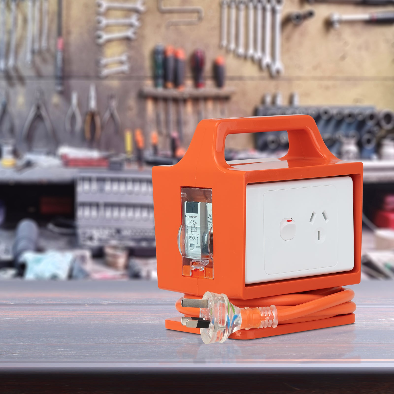 Arlec 10A To 15A caravan power adaptor with RCD and 1.8m cord – for home and site use