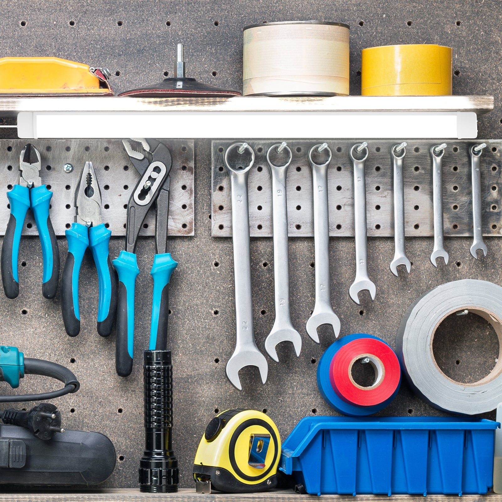 Arlec 120cm IP20 LED batten – DIY multi-power & tri-colour indoor light for home or office use