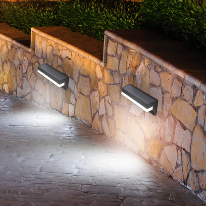 Arlec 150L Premium Solar LED Wall Light With Motion Sensor - solar powered light, motion sensor light, exterior wall light, energy efficient LED