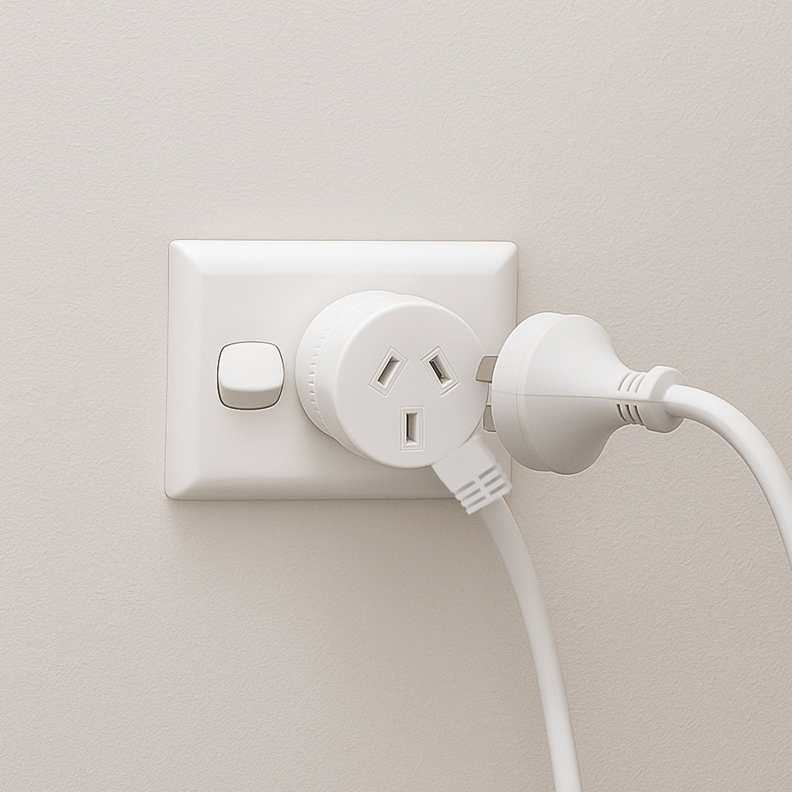 1m piggyback extension lead – Arlec low profile side entry plug