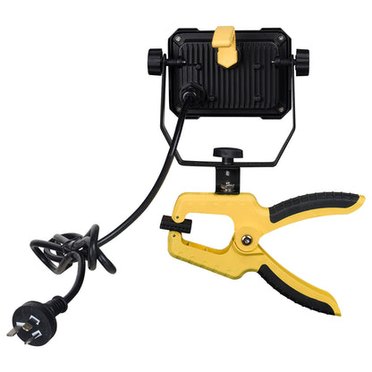 20W LED clamp work light with 1600 lumens, daylight white, IP65 weatherproof