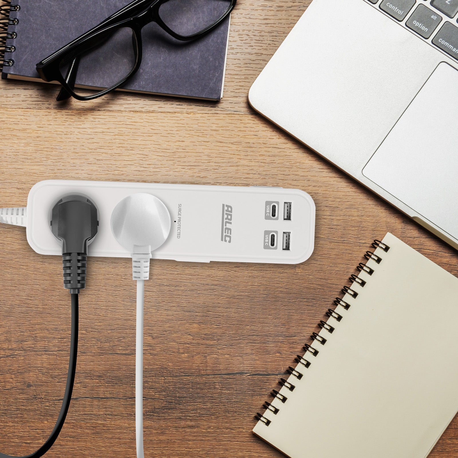 Arlec 2 Outlet Portable Powerboard with PD30W Rapid Charging USB 2xA & 2xC - portable USB board, travel charging station, compact surge board