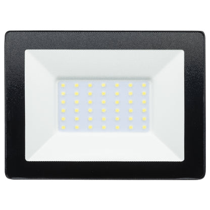 Twin 30W LED work lights with tripod, 6000 lumens total, for site or workshop use