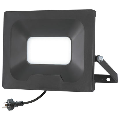 Arlec 50W LED DIY security floodlight – high-power outdoor floodlight with IP65 aluminium housing and 100° beam