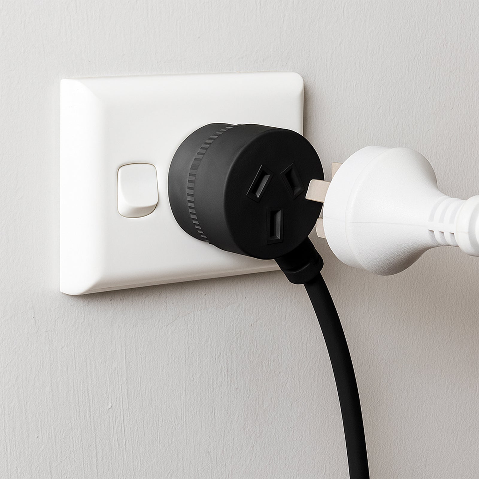 5m black piggyback lead – Arlec side entry extension cable