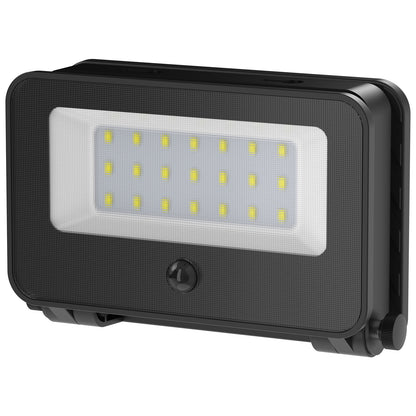 Arlec 800 lumen solar LED floodlight – PIR motion sensor light with 5m detection range and 10-hour run time