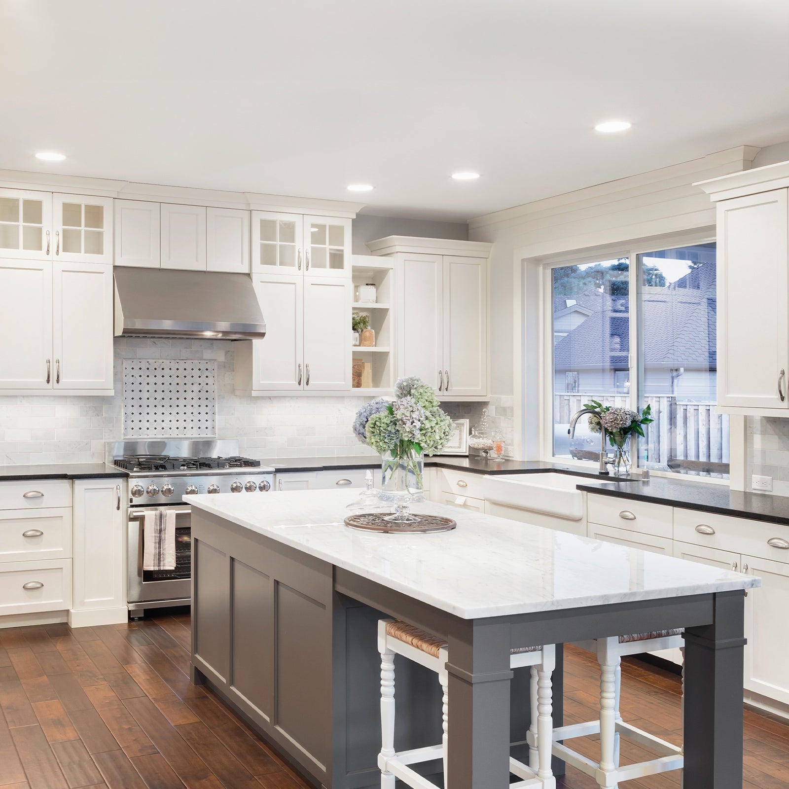 Arlec IP65 dimmable LED downlight, 92mm recessed tri-colour ceiling light for wet areas