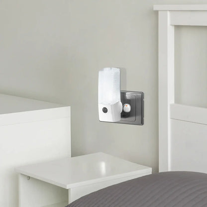 Arlec dusk to dawn LED plug-in night light with automatic sensor for soft lighting