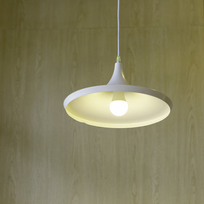 Smart B22 CCT LED globe with adjustable white light, 1050 lumens brightness, and Grid Connect app control