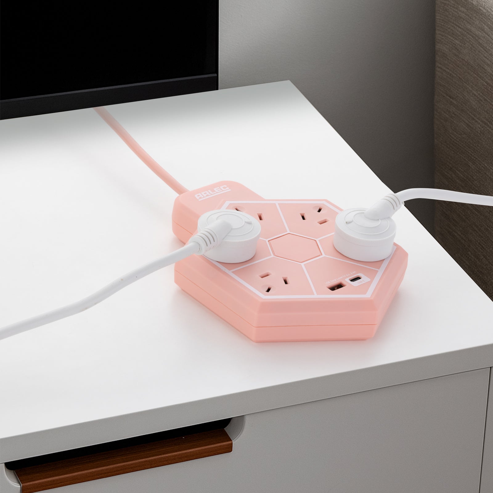 5 outlet hex powerboard with USBs – peach – hexagonal design powerboard with USB ports