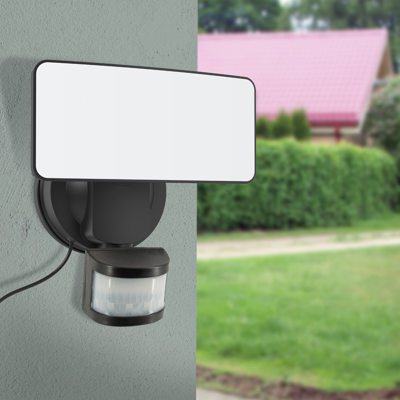 Arlec KETUPA 800 lumen hybrid solar security floodlight – PIR motion sensor, IP44 rated outdoor lighting