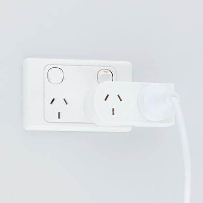 Right angle wall adaptor for tight spaces – Arlec side mount plug