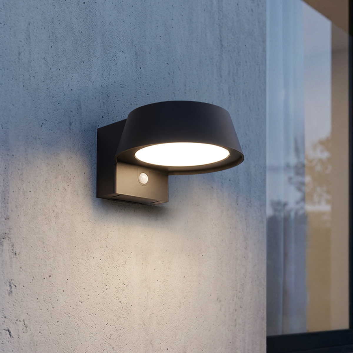 Arlec Solar Linkable Round Outdoor Wall Light with PIR Motion Sensor