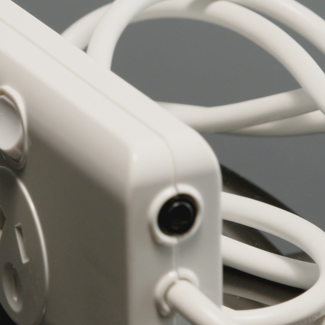 Individually Switch 4 Outlet Powerboard – 4 switch control surge protected extension board